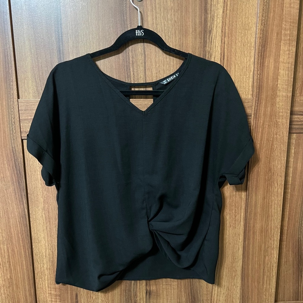 SHEIN Black Knot T-shirt